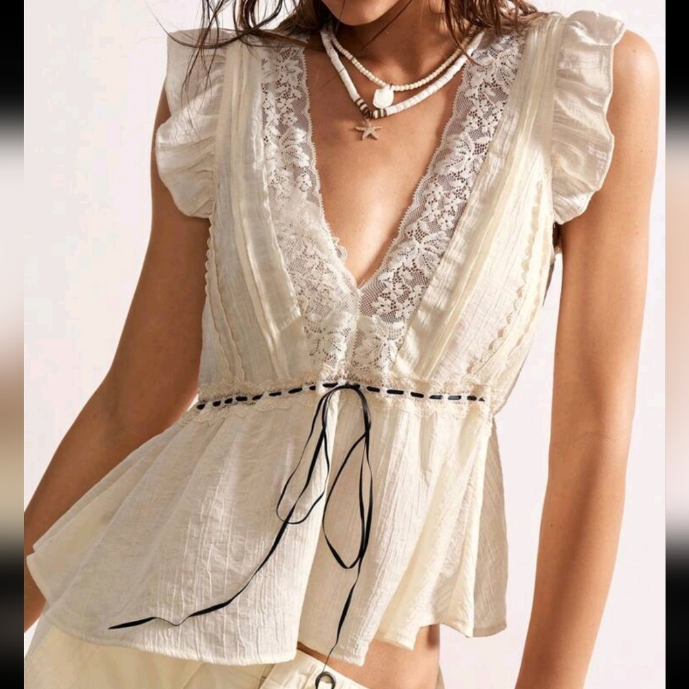 Women Boho Style Solid Color V-Neck Fitted Blouse, Casual Holiday Wear - Picture 3 of 4